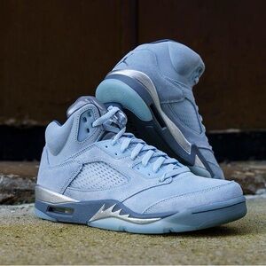 Jordan 5 Retro “Bluebird”
